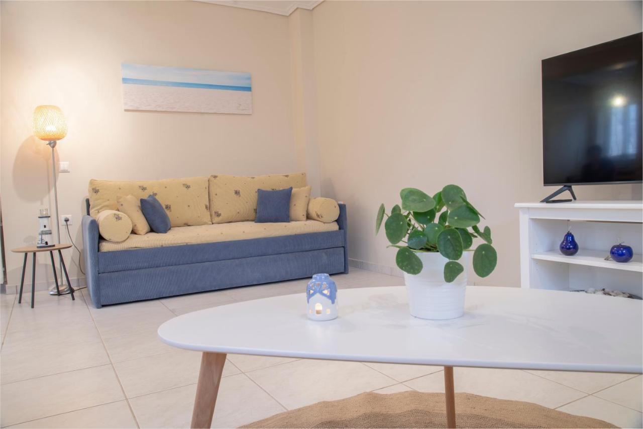Cozy Beach Home Near Pristine Sea W/ Free Netflix Nea Makri Bagian luar foto
