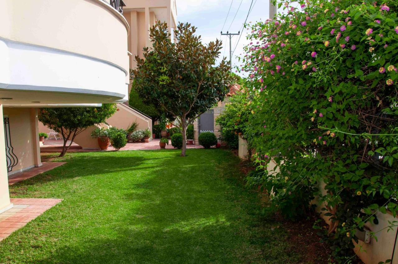 Cozy Beach Home Near Pristine Sea W/ Free Netflix Nea Makri Bagian luar foto